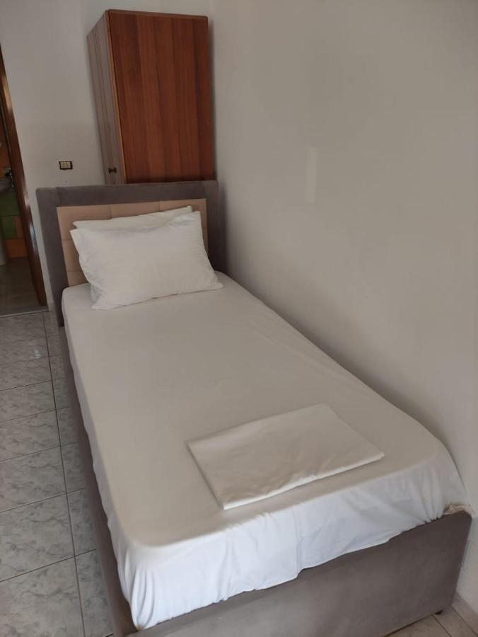 Bella Apartment'S Ksamil Exteriör bild